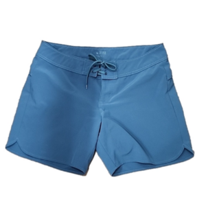 Carve Designs Teal quick dry shorts, size 6